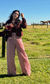 CALÇA LAYSE LISTRADA VERMELHA